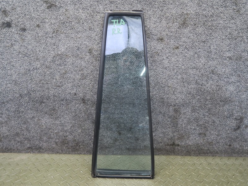 1991-1997 TOYOTA LAND CRUISER FJ80 REAR RIGHT DOOR VENT FIXED GLASS WINDOW