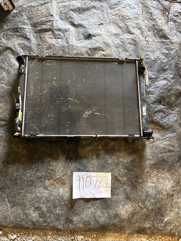 2007 - 2009 Lexus RX350 Radiator And A/C Condenser