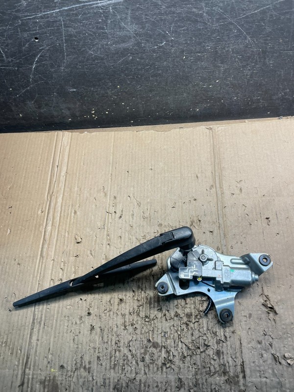 2011 to 2017 Nissan Quest Rear Wiper Motor X4007 PS