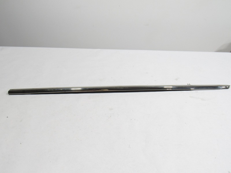 10-20 Bentley Mulsanne 2012 Front Left Driver Door Window Lower Strip Molding @1