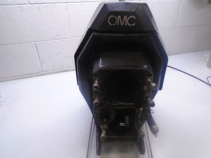 Z2 OMC Cobra Transom Assembly Gimbal Housing