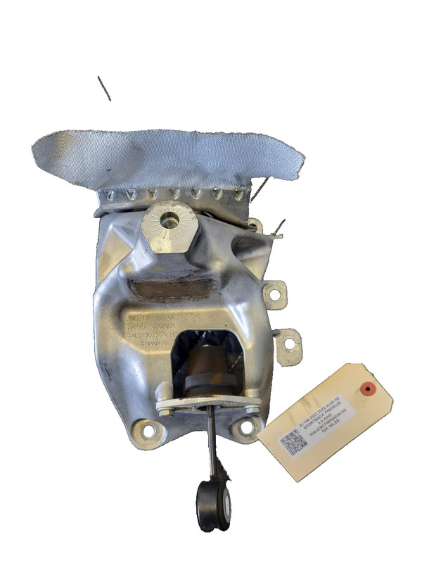 Used Oem Audi Right Engine Support Mount Bracket 2021-2024 A5 Sportback 2.0L