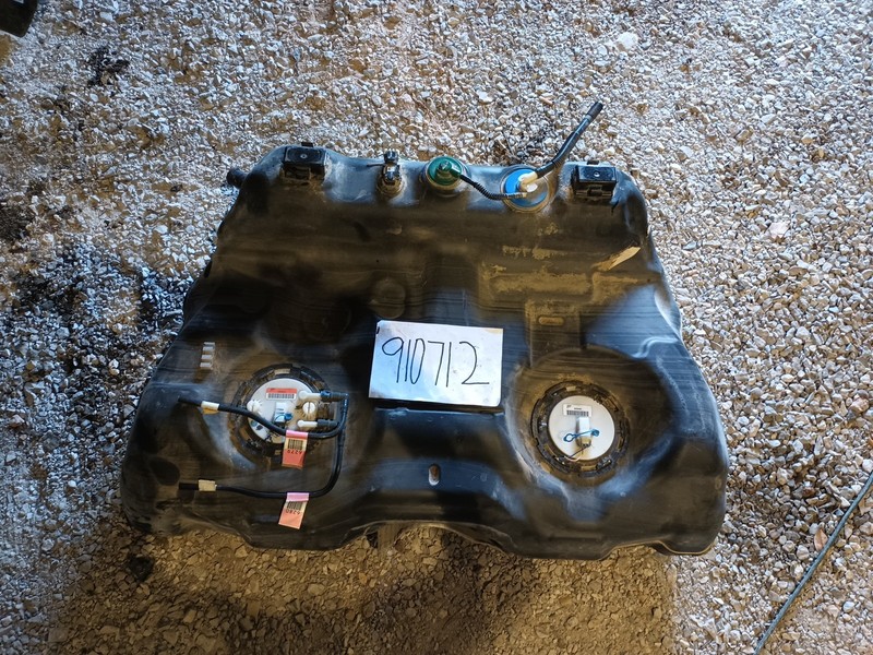 04-09 Cadillac SRX Gas Fuel Tank OEM