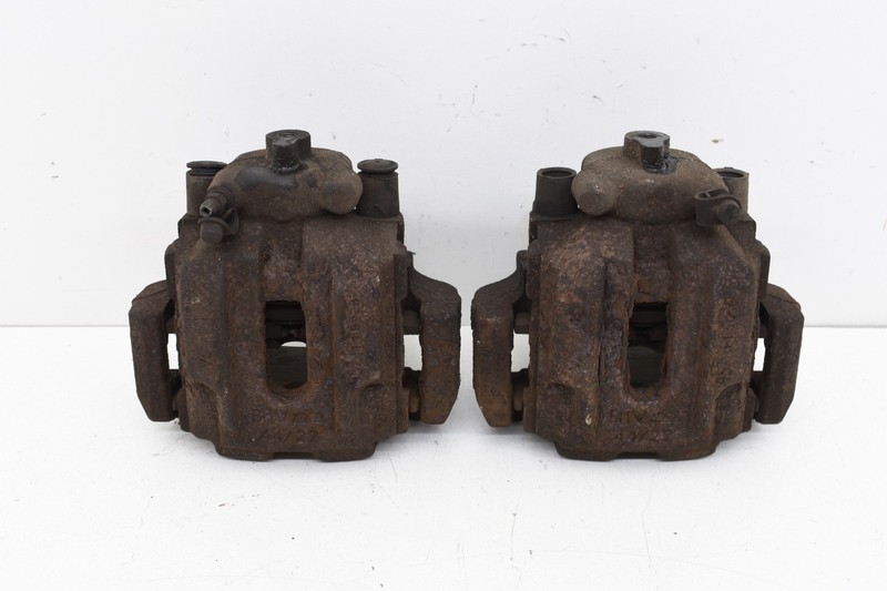 2008 BMW E90 335xi Rear Left & Right Brake Calipers Pair Set OEM KW70