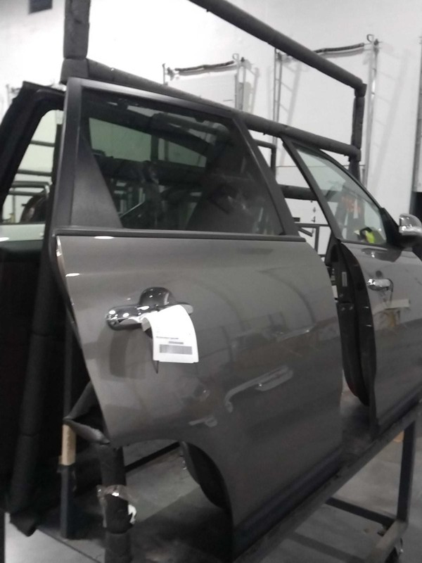 2015 Kia Sorento Rear Right Door Grey OEM Used 88000 Miles - Free Shipping