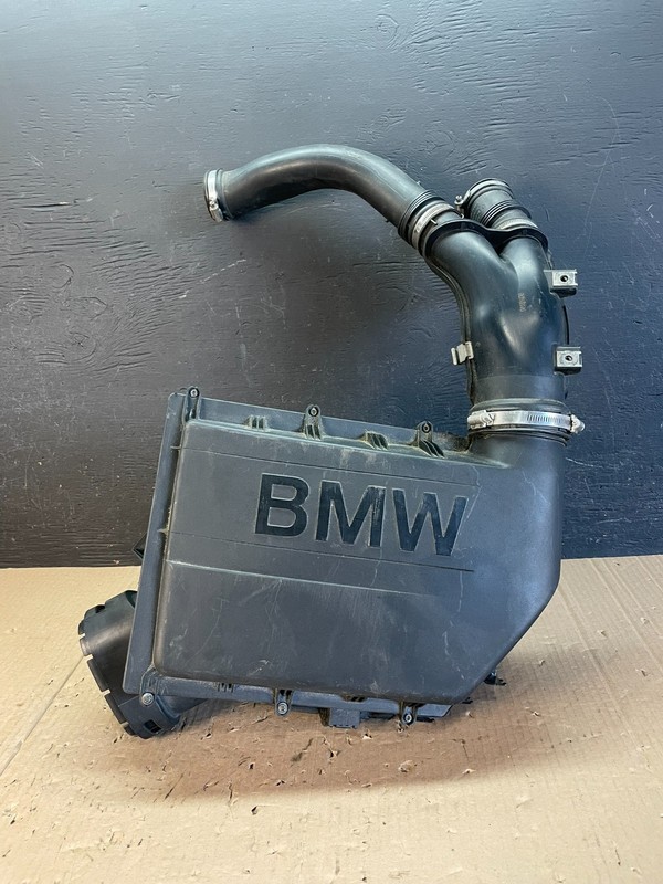 2009-2016 BMW F10 535i 3.0L N55 Engine Air Intake Cleaner Filter Box AE0744 DG