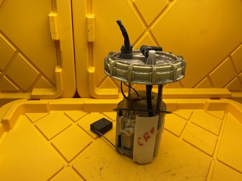 12 13 14 HONDA CR-V FUEL PUMP TANK MOUNTED ASSEMBLY OEM