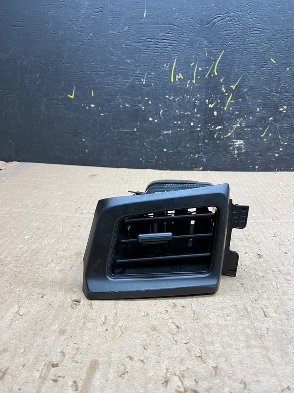 2013-2018 Toyota RAV4 Front Center Dash Right Passenger Air Vent BezelZ1677 DG