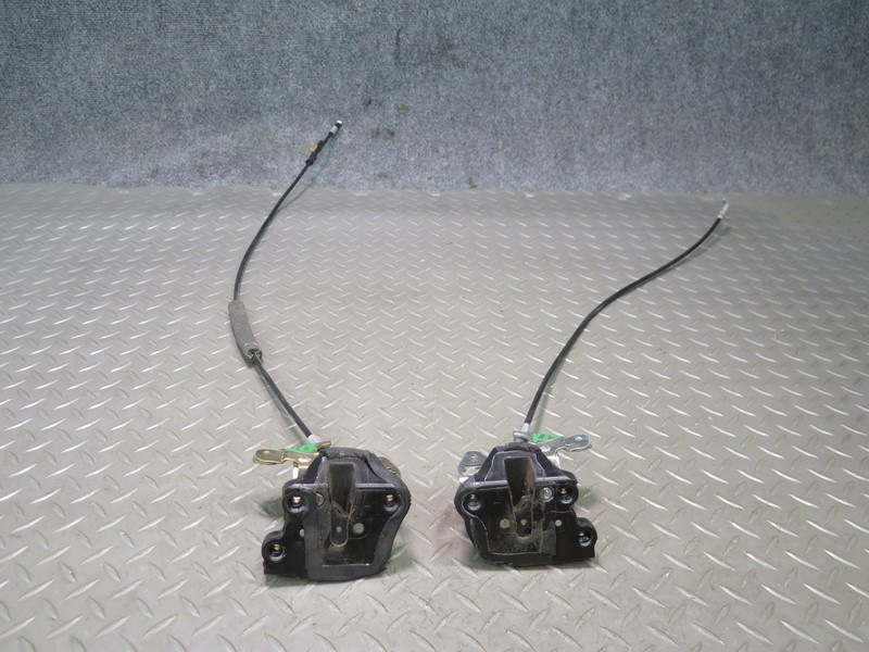 2003-2007 LEXUS UZJ100L LX470 REAR LEFT & RIGHT TRUNK GATE LOCK LATCH SET OF 2