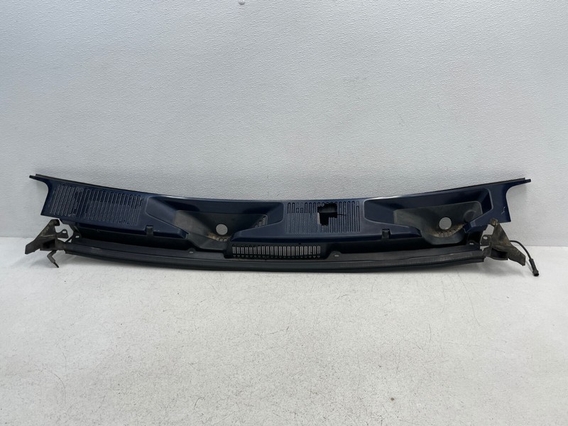 2006-2010 Hummer H3 Front Windshield Cowl Vent Wiper Screen Panel Blue 1575 OEM