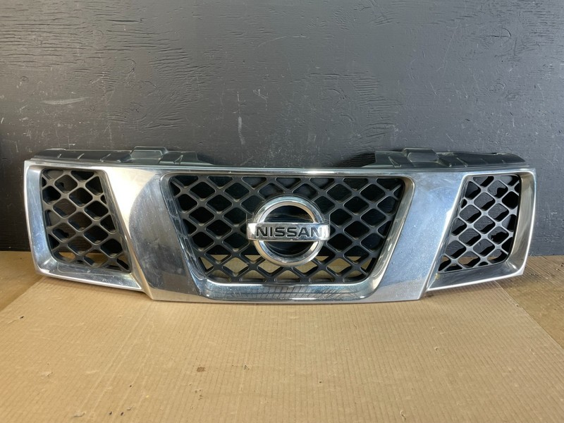 2005 2006 2007 Nissan Pathfinder Chrome Front Upper Grill Grille Oem AC2047 DG