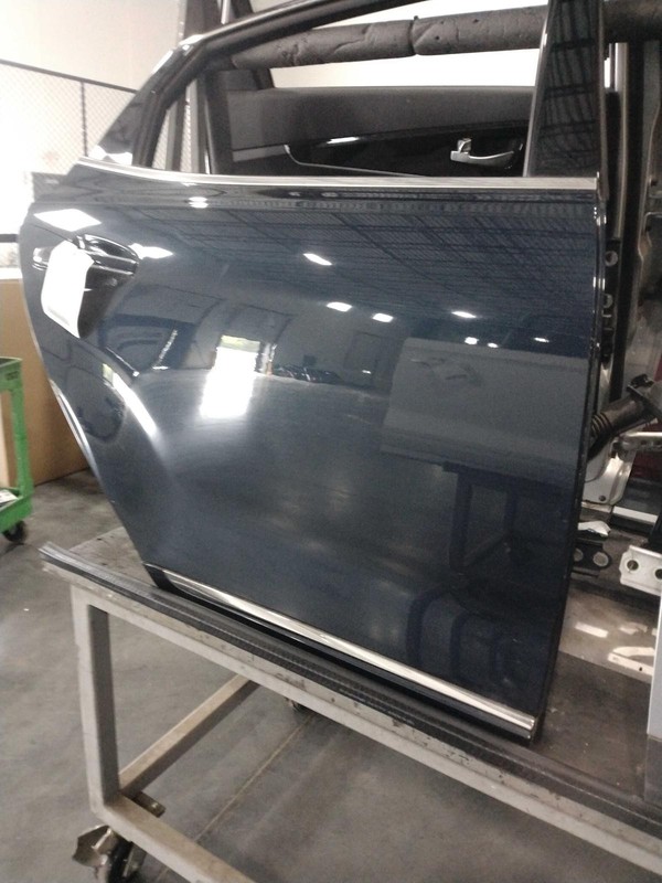 2017 Kia Cadenza Rear Right Door Blue - Good Condition, 82k Miles, OEM Part