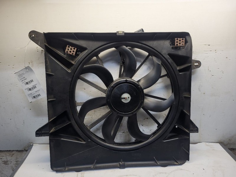 Radiator Fan Motor Fan Assembly Fits 10-16 SRX 1673141