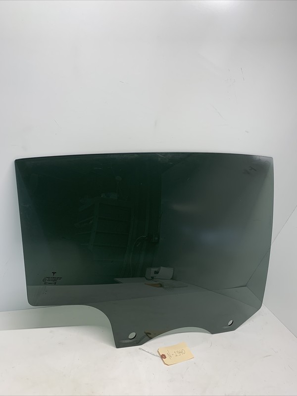 2020-2023 Tesla Y Rear Passenger Side Door Window Glass Right 43R-004553 2940 S1