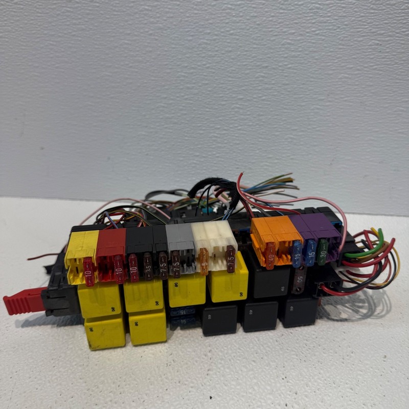 00-06 Mercedes W220 S500 Front SAM Relay Fuse Box A0205451732 OEM