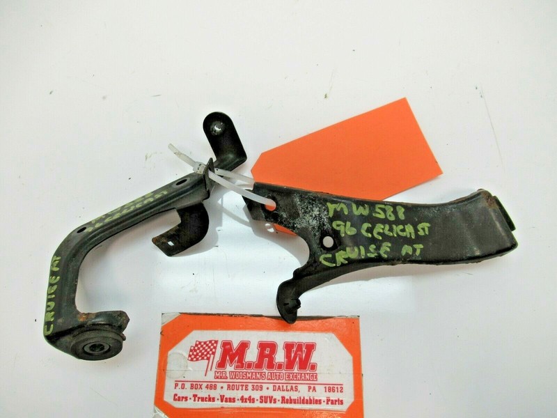 CRUISE CONTROL MOUNT BRACKET TO BODY CONVERTIBLE LIFTBACK COUPE 96 97 99 CELICA