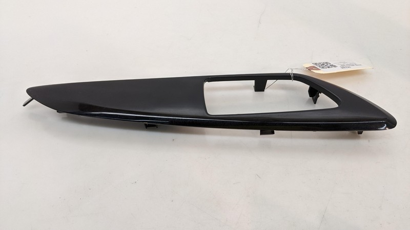 Front Right Door Inside Handle Bezel 2020 Mitsubishi Eclipse 7221C838 2018 2019