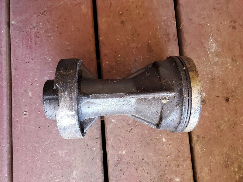 345869 Bearing Carrier Johnson Evinrude Outboard #2