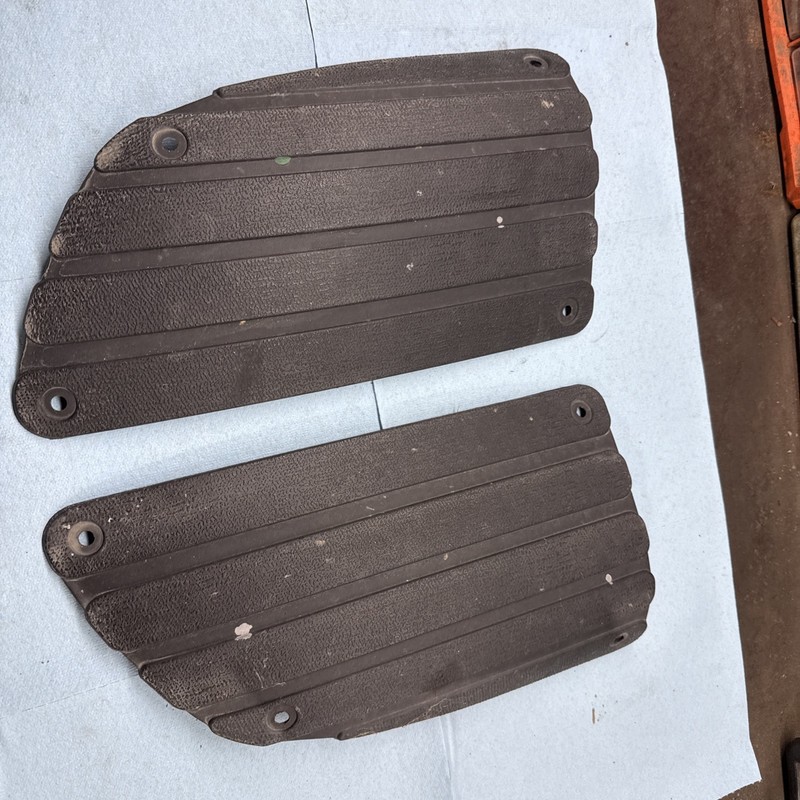1990’s - 2000’s Ezgo txt Golf Cart Rear Fender, Body Scuff Pads #11
