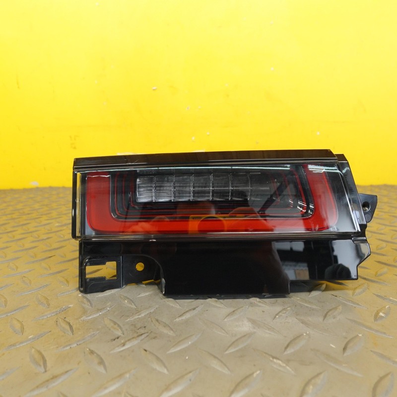 2020-2022 RANGE ROVER EVOQUE LEFT SIDE INNER LED TRUNK TAIL LIGHT R8D213A421BC