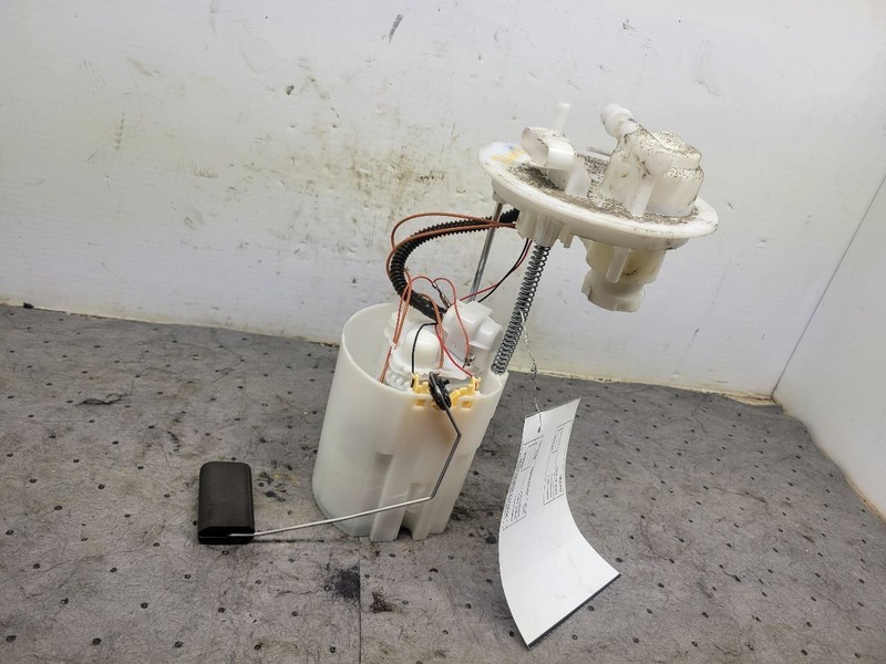 Fuel Pump Assembly Tank Mounted Gasoline FWD Fits 17-25 PACIFICA 1760757