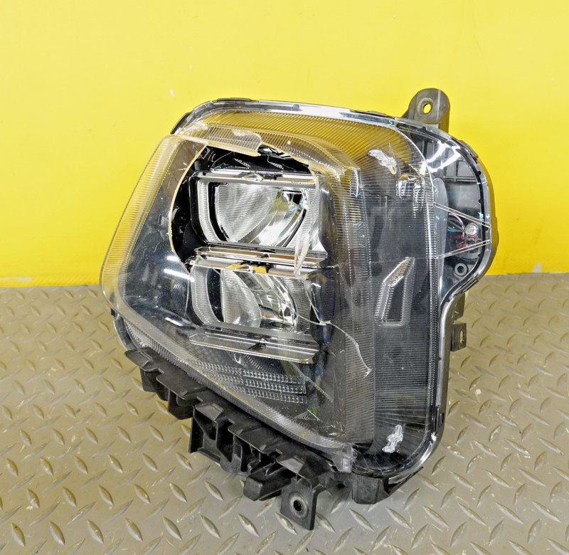 2022-2024 HYUNDAI TUCSON LEFT SIDE REFLECTOR LED HEADLIGHT OEM 92101CW150