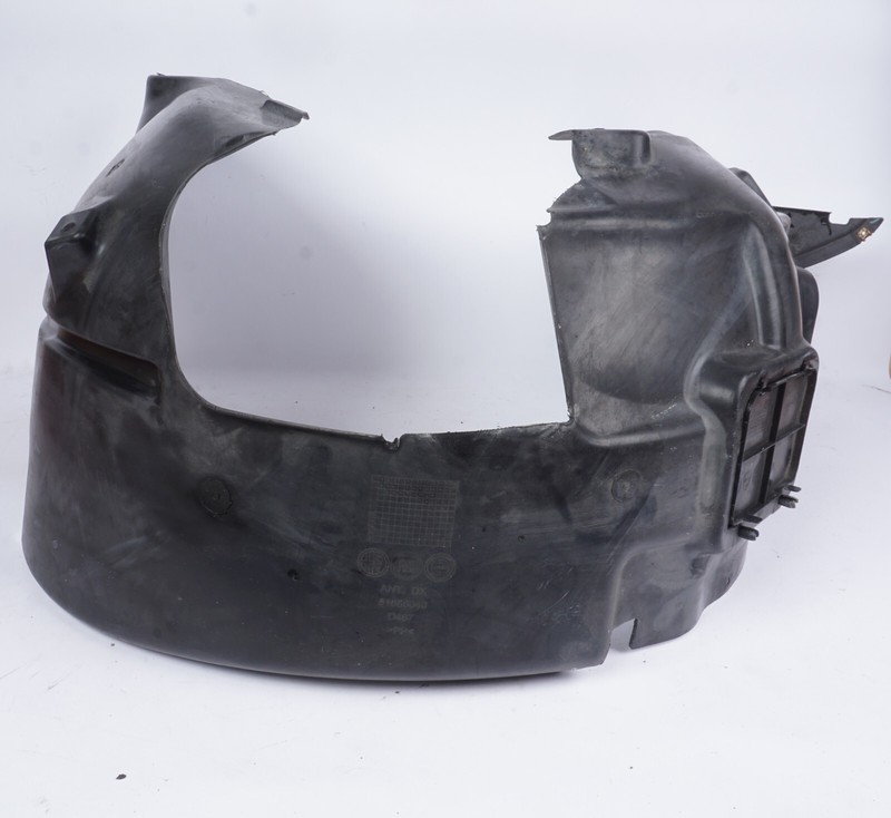 14 - 17 Fiat 500L Front Right Passenger Side Inner Fender Liner Splash Guard OEM