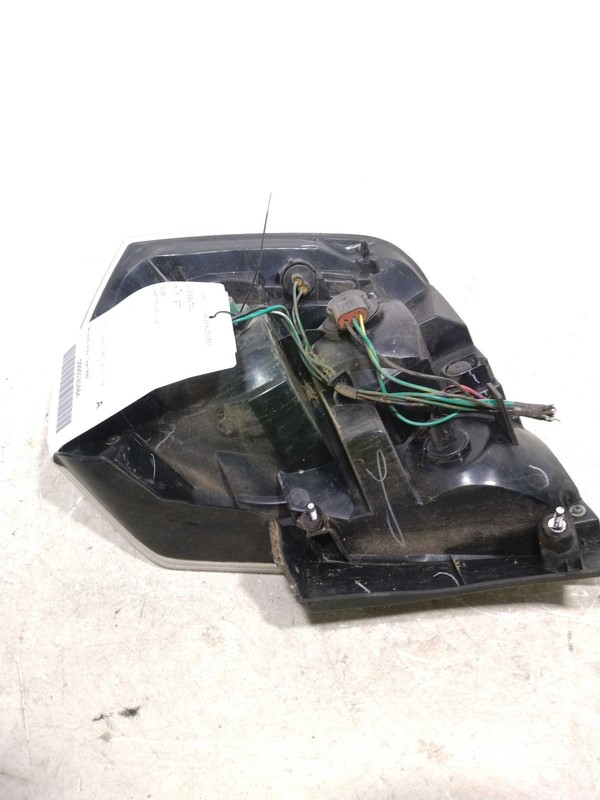2009 Nissan Sentra Left Tail Light Assembly White OEM 559618 180K Miles