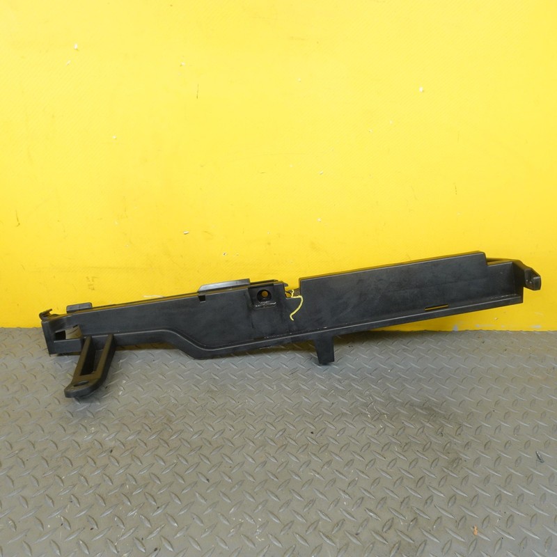 2019-2022 VOLVO XC40 REAR RIGHT TRUNK BOOT FLOOR COVER PANEL BRACKET 31440889