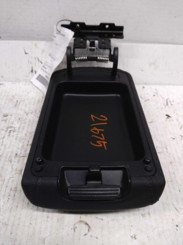 2019 Hyundai Tucson Maroon Center Console Lid Armrest OEM Used 47K Miles