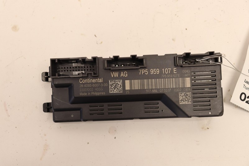 2017-2018 PORSCHE CAYENNE TRUNK TAILGATE CONTROL UNIT COMPUTER MODULE OEM