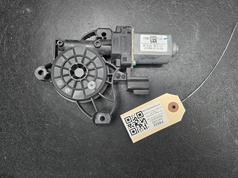 Front Right Door Window Motor 2023 Ford Maverick M1PZ-9923394-B 2022 2024
