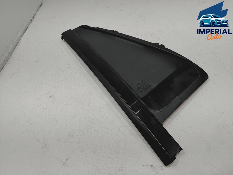 2016-2019 VOLVO XC90 REAR LEFT DRIVER DOOR CORNER FIXED WINDOW GLASS OEM