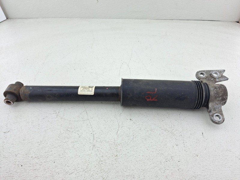 2018 - 2023 GMC TERRAIN REAR LEFT OR RIGHT SIDE SHOCK ABSORBER STRUT OEM 1 PCS
