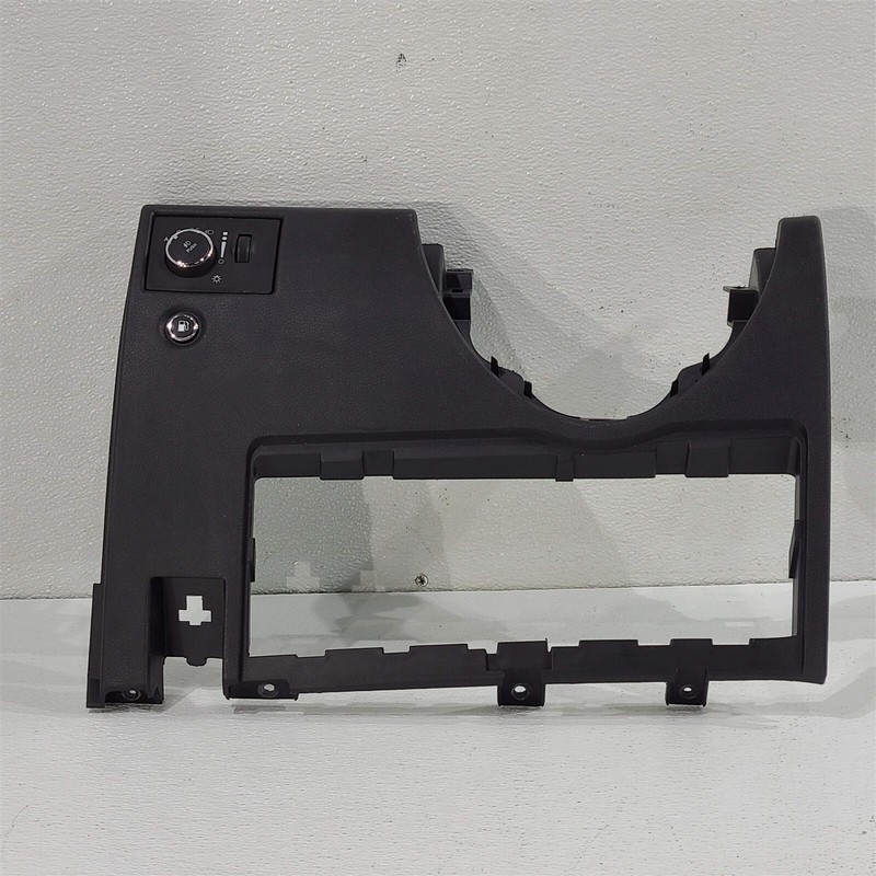 2016 Jeep Grand Cherokee SRT Driver Side Knee Bolster Trim Dash Panel AA6930