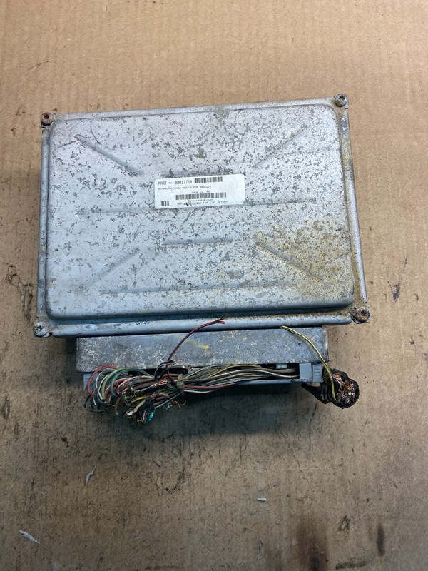 2003-2006 Chevrolet Tahoe Silverado Engine Control Unit Module ECM ECU z8873 DG