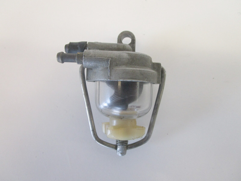 0378575 Johnson Evinrude Outboard Fuel Bowl & Brackets 378575