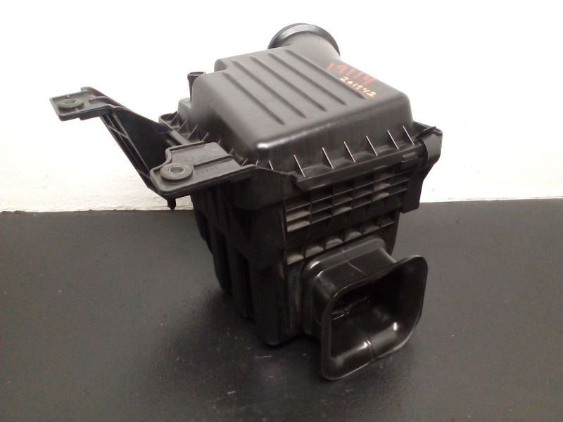 04-09 Dodge Durango Air Cleaner Box Lower Only OEM 53032528AC