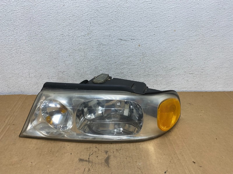 1998 to 2002 Lincoln Navigator Left Driver Lh Halogen Headlight OEM AD2769 DW