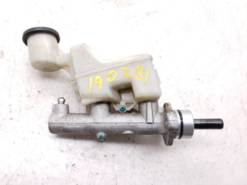 03-08 TOYOTA COROLLA 1.8L FWD BRAKE MASTER CYLINDER ASSEMBLY