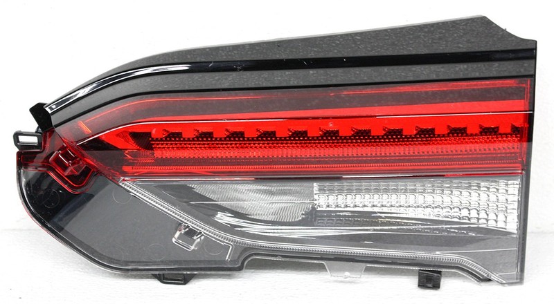 81580-0R060 OEM Right Passenger Side LED Tail Lamp For Toyota Rav4