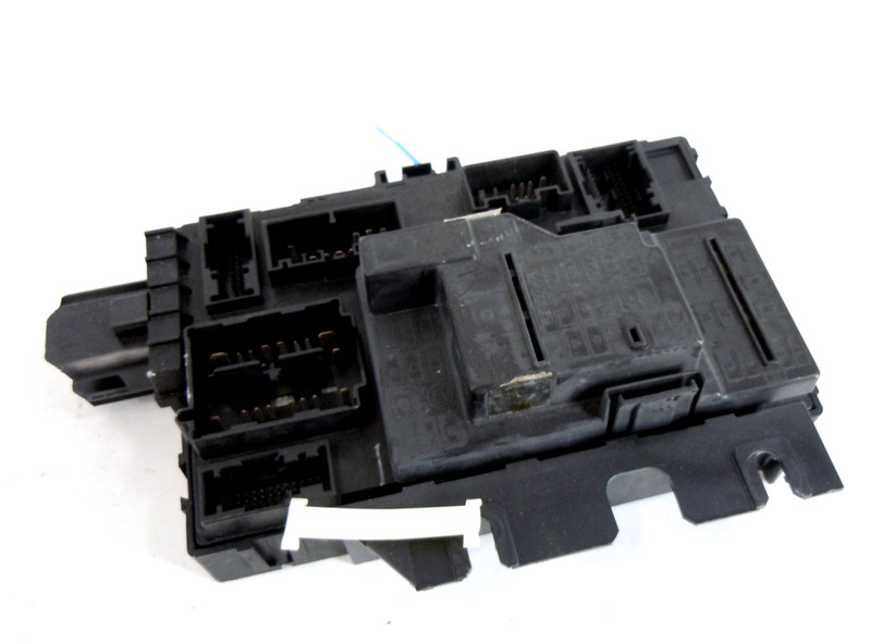 09-12 Ford Escape Multifunction Control Module Relay Fuse Box OEM