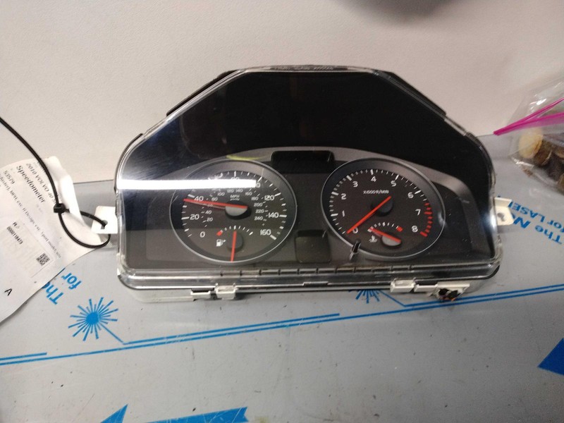 2010 Volvo 40 Series Speedometer Gauge OEM White 170K Miles NJ25-12206-352951