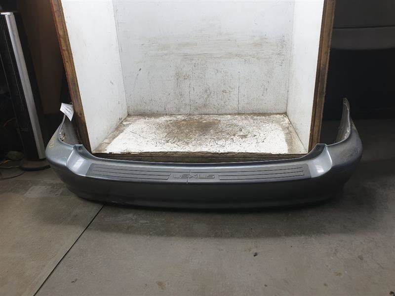 00 01 02 03 LEXUS RX300 REAR BUMPER ASSEMBLY SLVR-8P6 PAINT PEEL