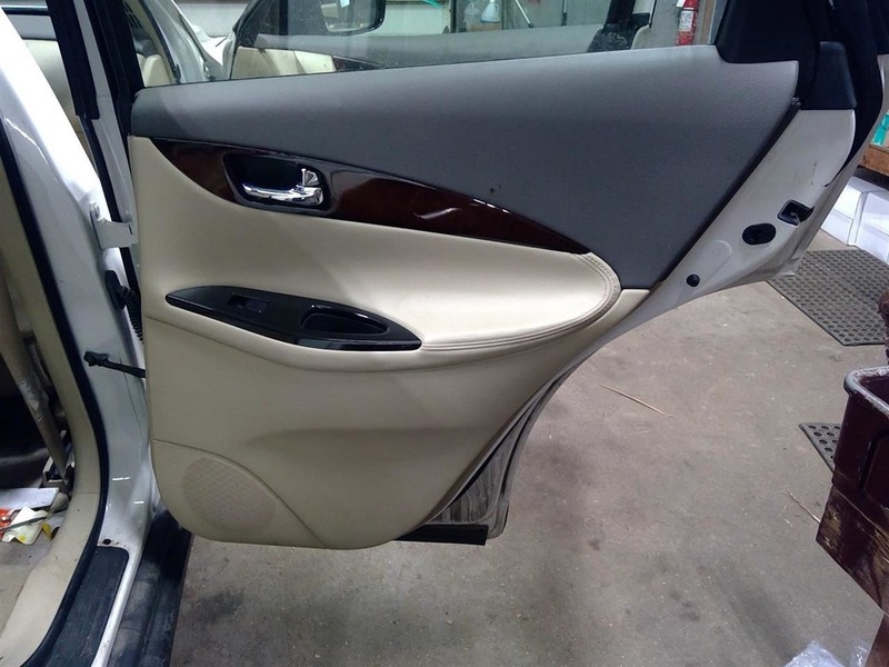 EX35 2008 Passenger Right Door Trim Panel Rear 1747742