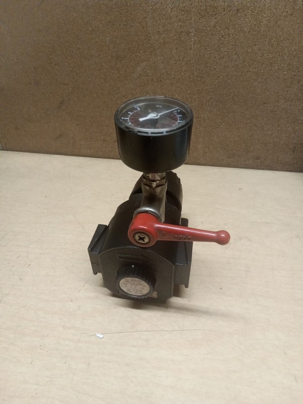 Rexroth PP15-C2-000 Pneumatic Air Regulator