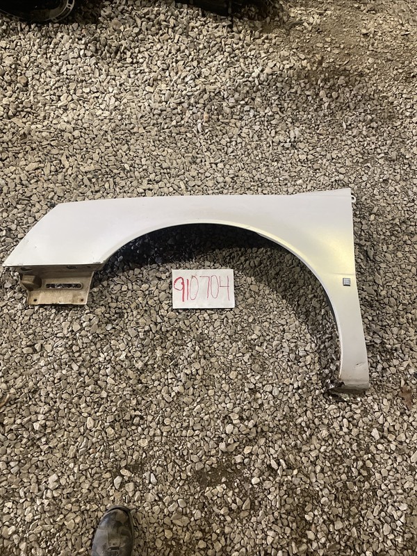 2006-2011 Cadillac DTS Driver Left LH Fender Assembly White OEM