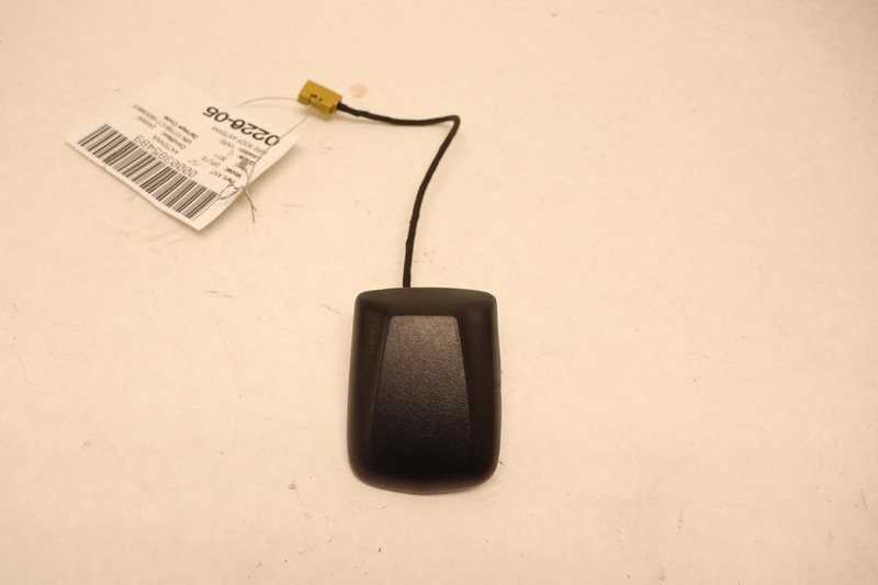 2011-2021 RAM 1500 ROOF MOUNTED GPS NAVIGATION SHARK FIN ANTENNA OEM