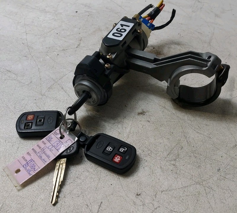 2001-06 Hyundai Elantra Ignition Switch Lock Assembly w/ 2 Set Key & Fob OEM