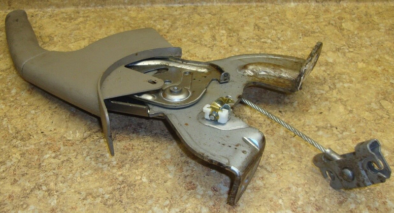 2005 Nissan Altima 2.5S 2.5 L S Emergency Brake Lever Park Parking Control 05